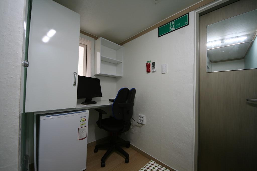 Jongro Wellbeingtel Hotel Seoul Exterior photo